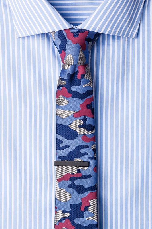 Camouflage Woodland Fuchsia Skinny Tie